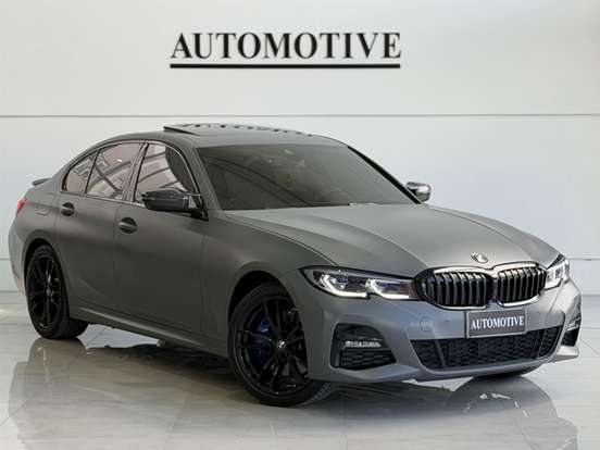 BMW-330e-2022