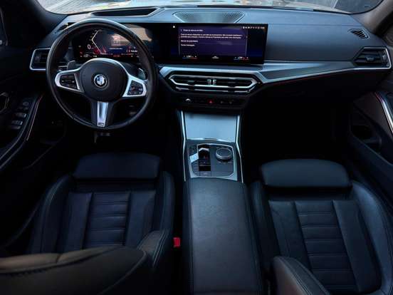 BMW-330e-2022