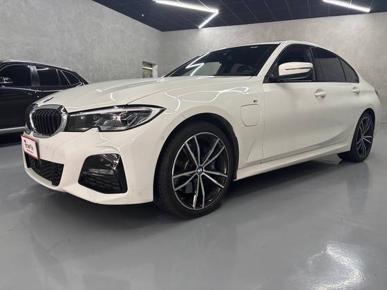 BMW 330e 2.0 16V TURBO HÍBRIDO M SPORT AUTOMÁTICO