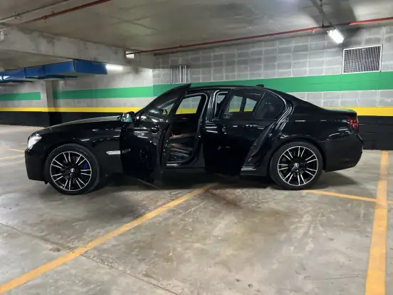BMW-750i-2013