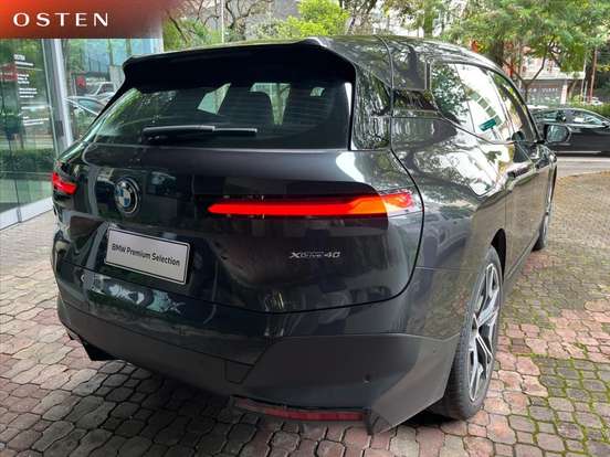 BMW-iX-2022
