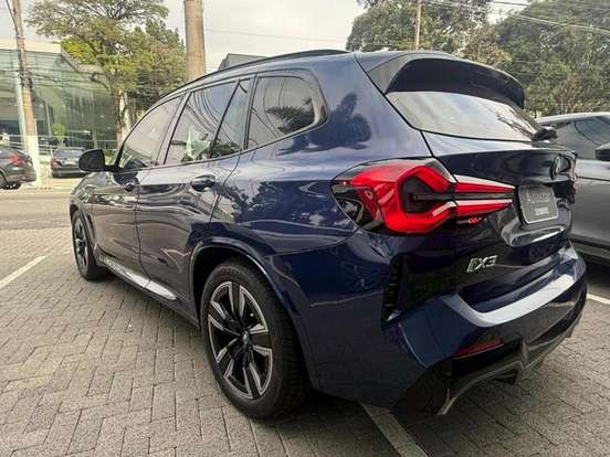 BMW-iX3-ELÉTRICO M SPORT BMW-iX3-2023