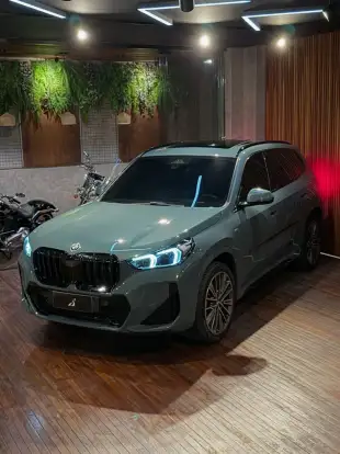 BMW-X1-2022