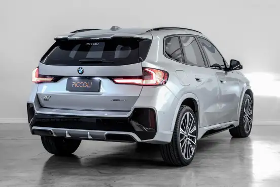 BMW-X1-2023