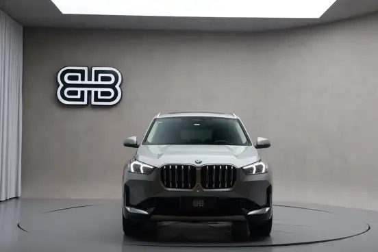 BMW-X1-2024