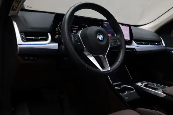 BMW-X1-2024
