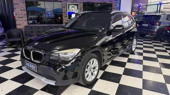 BMW-X1-2011