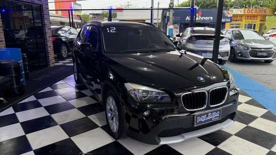 BMW-X1-2011