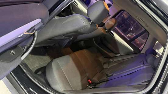 BMW-X1-2011