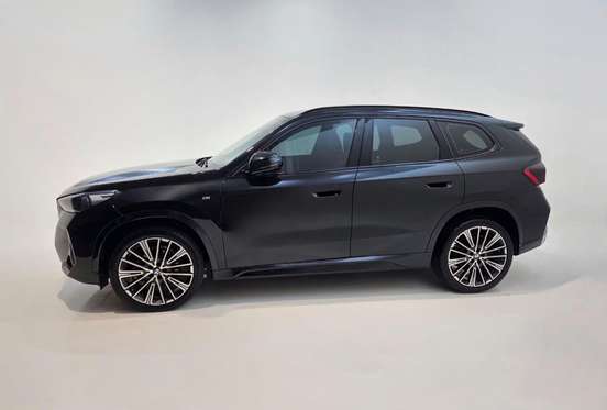 BMW-X1-2024