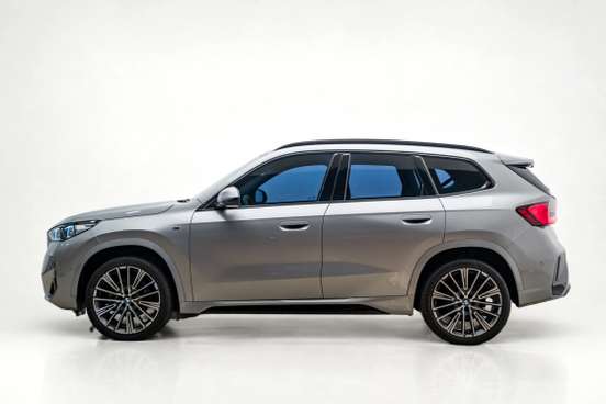 BMW-X1-2023
