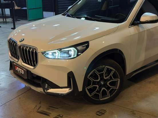 BMW-X1-2023