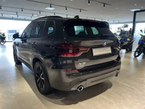 BMW-X3-2021