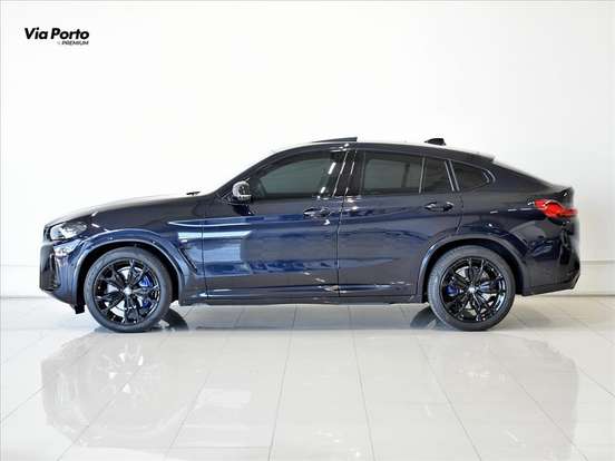 BMW-X4-2021