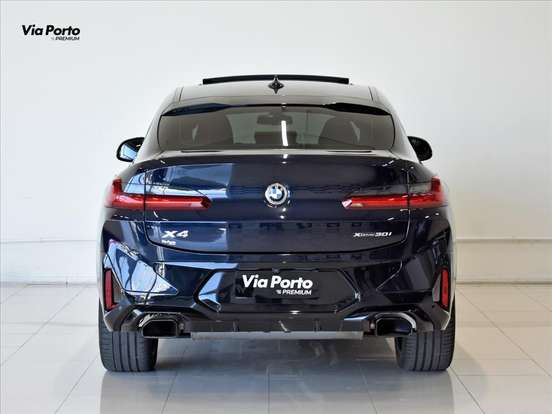 BMW-X4-2021