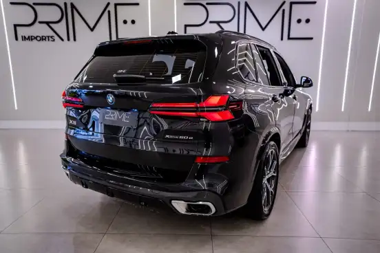 BMW-X5-2024