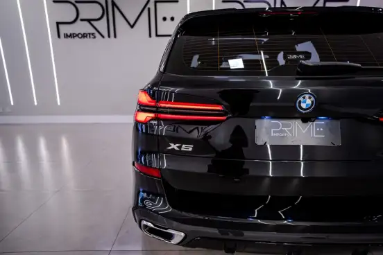 BMW-X5-2024