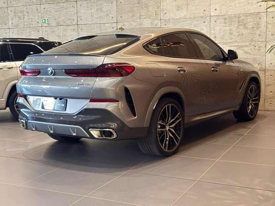 BMW-X6-2024