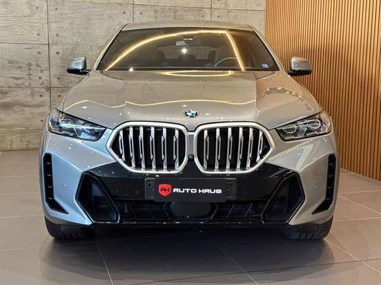 BMW-X6-3.0 TWINPOWER GASOLINA XDRIVE40I M SPORT AUTOMÁTICO BMW-X6-2024