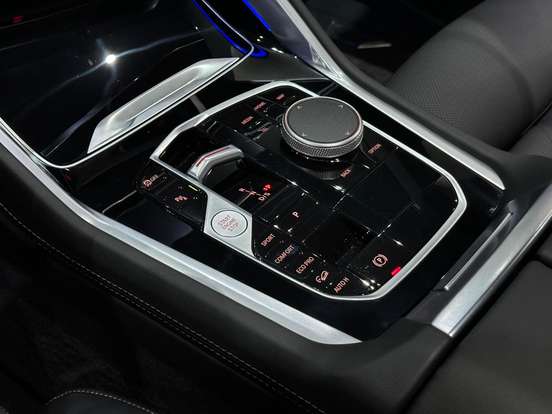 BMW-X6-3.0 TWINPOWER GASOLINA XDRIVE40I M SPORT AUTOMÁTICO BMW-X6-2024
