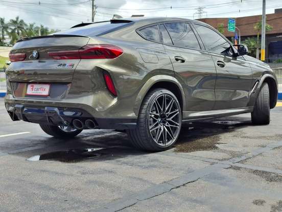 BMW-X6-2021