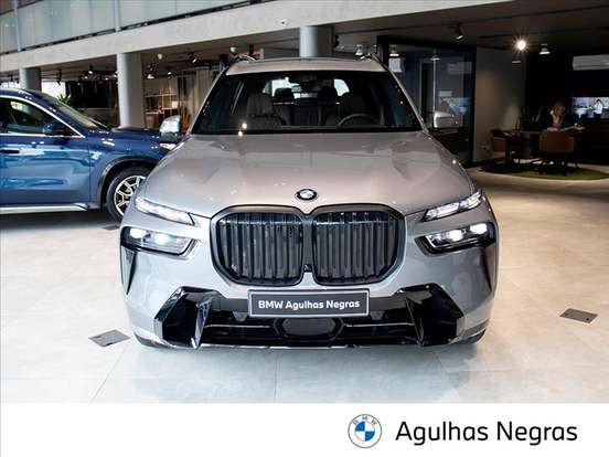 BMW-X7-2025