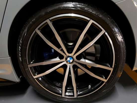 BMW-320i-2.0 16V TURBO FLEX M SPORT AUTOMÁTICO BMW-320i-2024