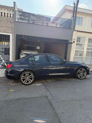 BMW-320i-2015