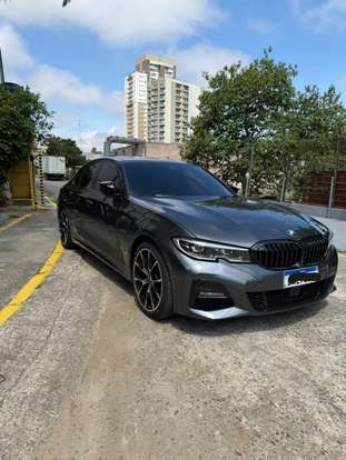 BMW-320i-2020
