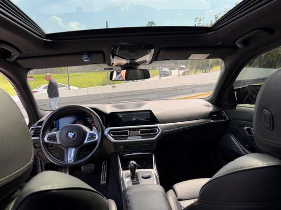 BMW-320i-2020