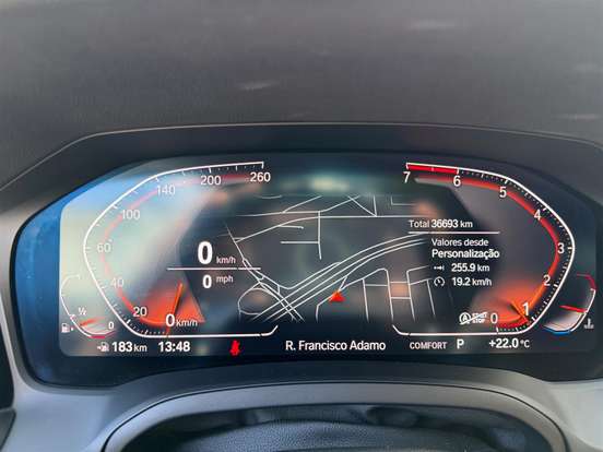 BMW-320i-2020