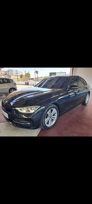 BMW-320i-2017