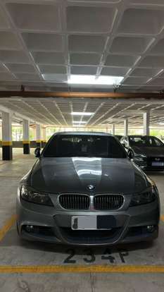 BMW-335i-2009