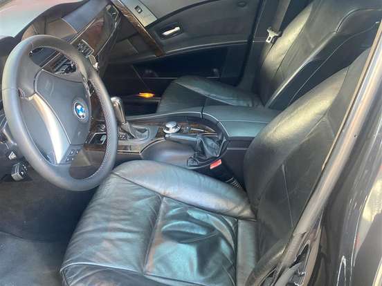 BMW-545i-4.4 SEDAN V8 32V GASOLINA 4P AUTOMÁTICO BMW-545i-2005