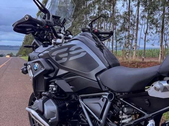 BMW-R 1250 GS PREMIUM TRIPLE BLACK BMW-R 1250 GS PREMIUM TRIPLE BLACK-2023