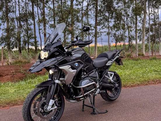 BMW-R 1250 GS PREMIUM TRIPLE BLACK BMW-R 1250 GS PREMIUM TRIPLE BLACK-2023