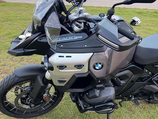 BMW-R 1300 GS TRIPLE BLACK BMW-R 1300 GS TRIPLE BLACK-2025