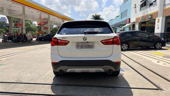BMW-X1-2.0 16V TURBO ACTIVEFLEX SDRIVE20I 4P AUTOMÁTICO BMW-X1-2017