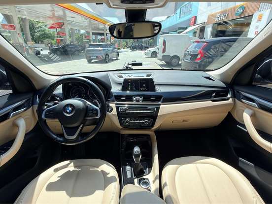 BMW-X1-2.0 16V TURBO ACTIVEFLEX SDRIVE20I 4P AUTOMÁTICO BMW-X1-2017