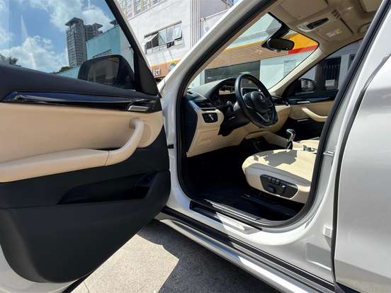 BMW-X1-2.0 16V TURBO ACTIVEFLEX SDRIVE20I 4P AUTOMÁTICO BMW-X1-2017