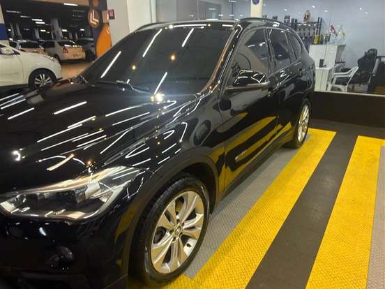 BMW-X1-2.0 16V TURBO ACTIVEFLEX XDRIVE25I SPORT 4P AUTOMÁTICO BMW-X1-2017