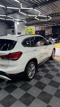 BMW-X1-2021