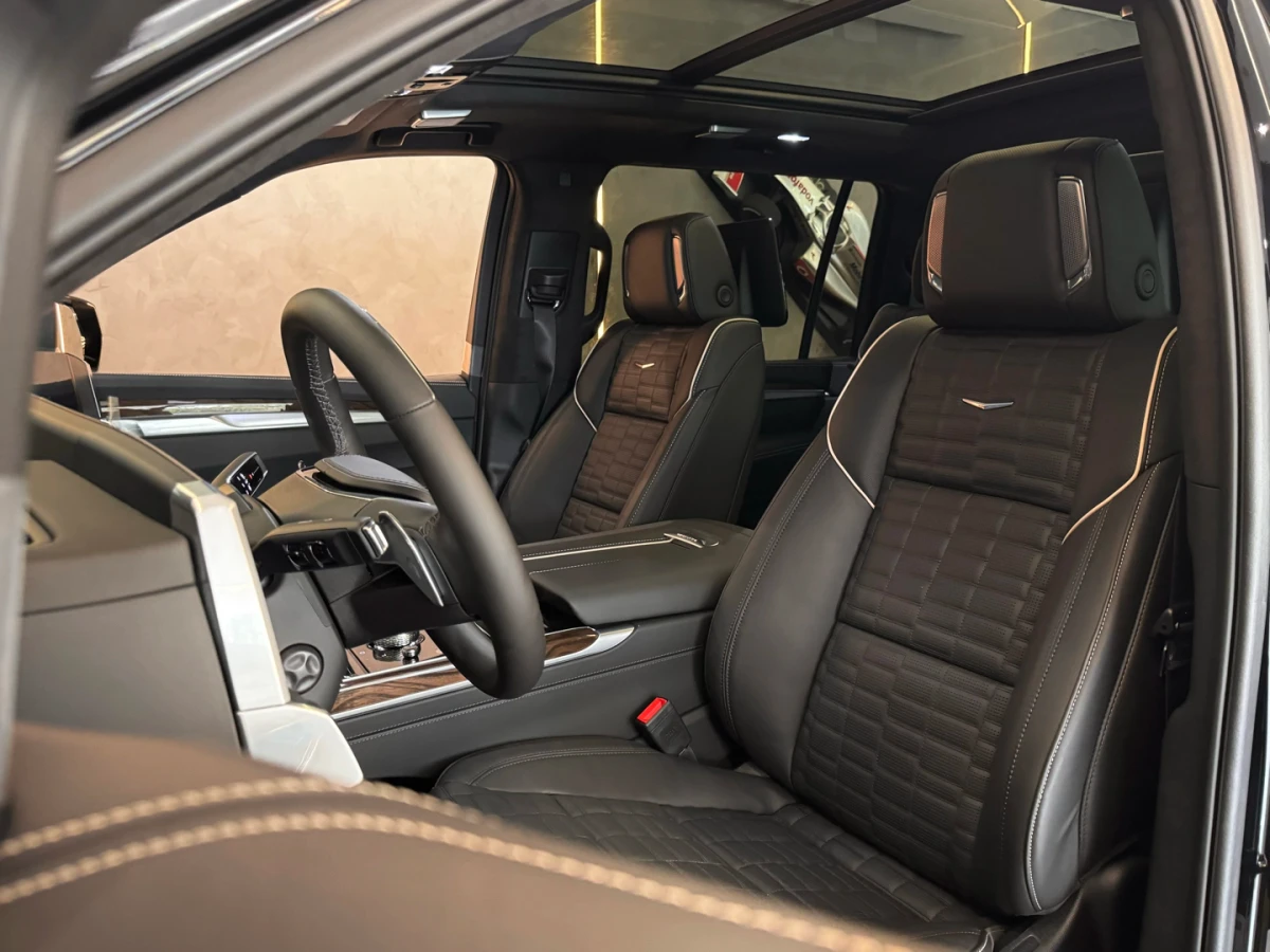 Cadillac Escalade — foto 9