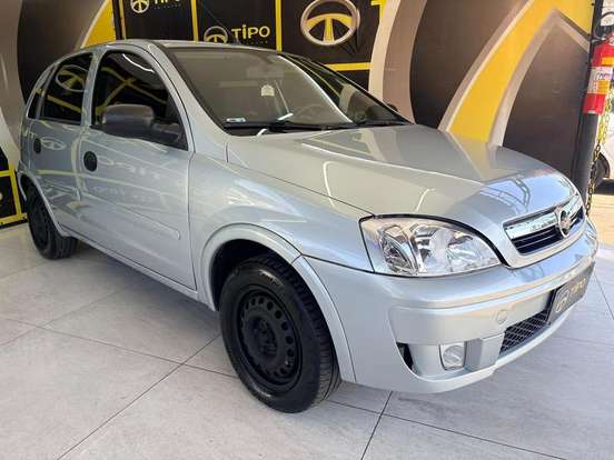 CHEVROLET-CORSA-2011