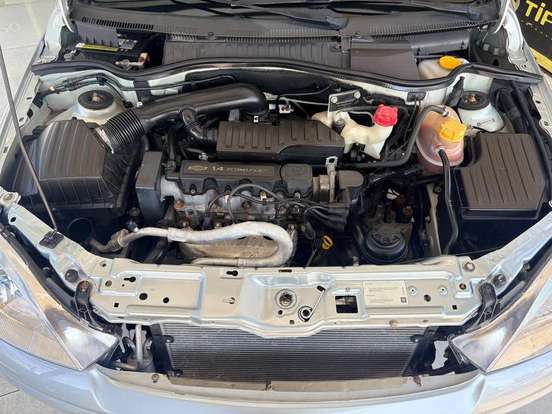CHEVROLET-CORSA-2011