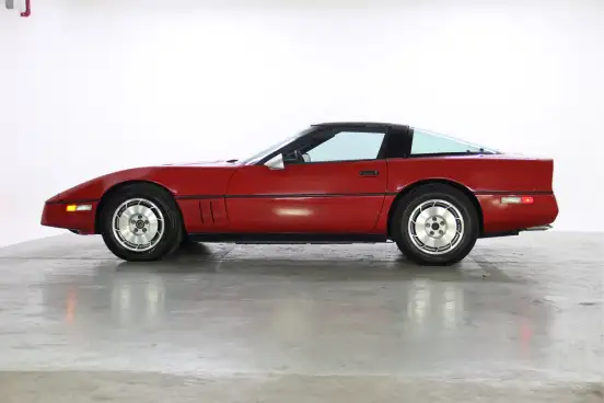 CHEVROLET-CORVETTE-1984