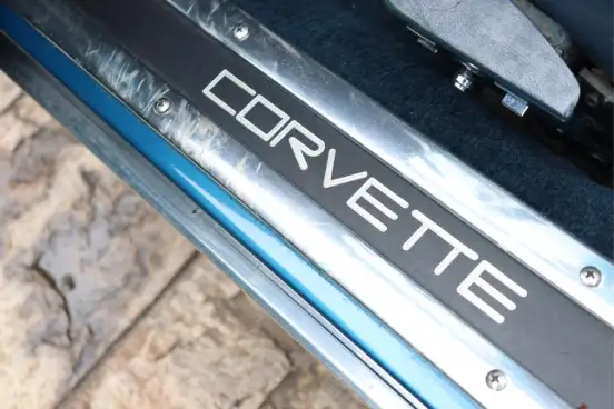 CHEVROLET-CORVETTE-1981