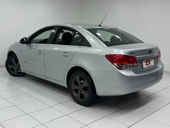 CHEVROLET-CRUZE-2012
