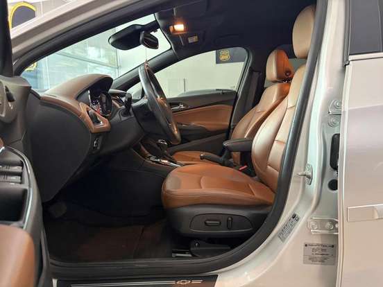 CHEVROLET-CRUZE-2022