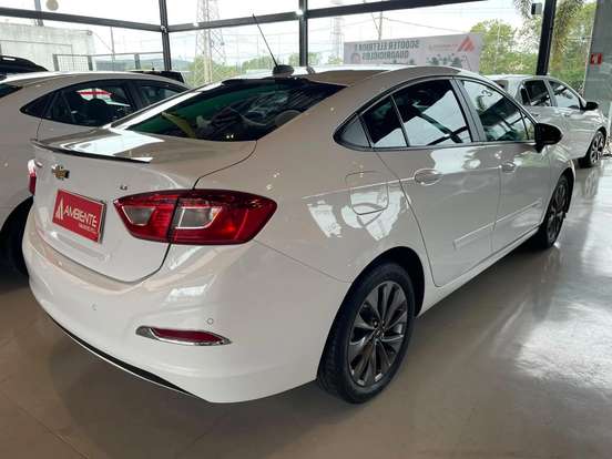 CHEVROLET-CRUZE-2017